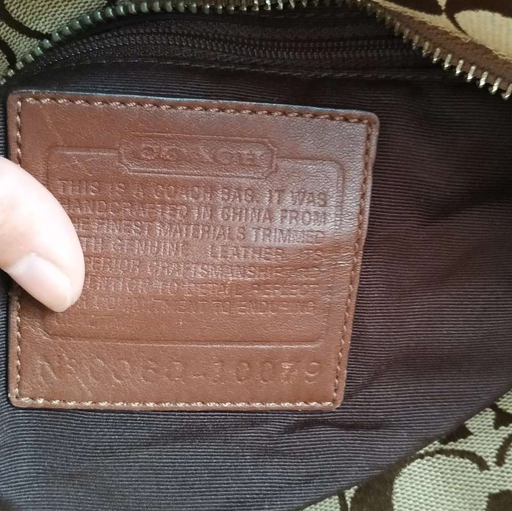 Coach Signature Brown Canvas Gallery 10079 Large Carry All Zip Up Shoulder Purse - Picture 5 of 17